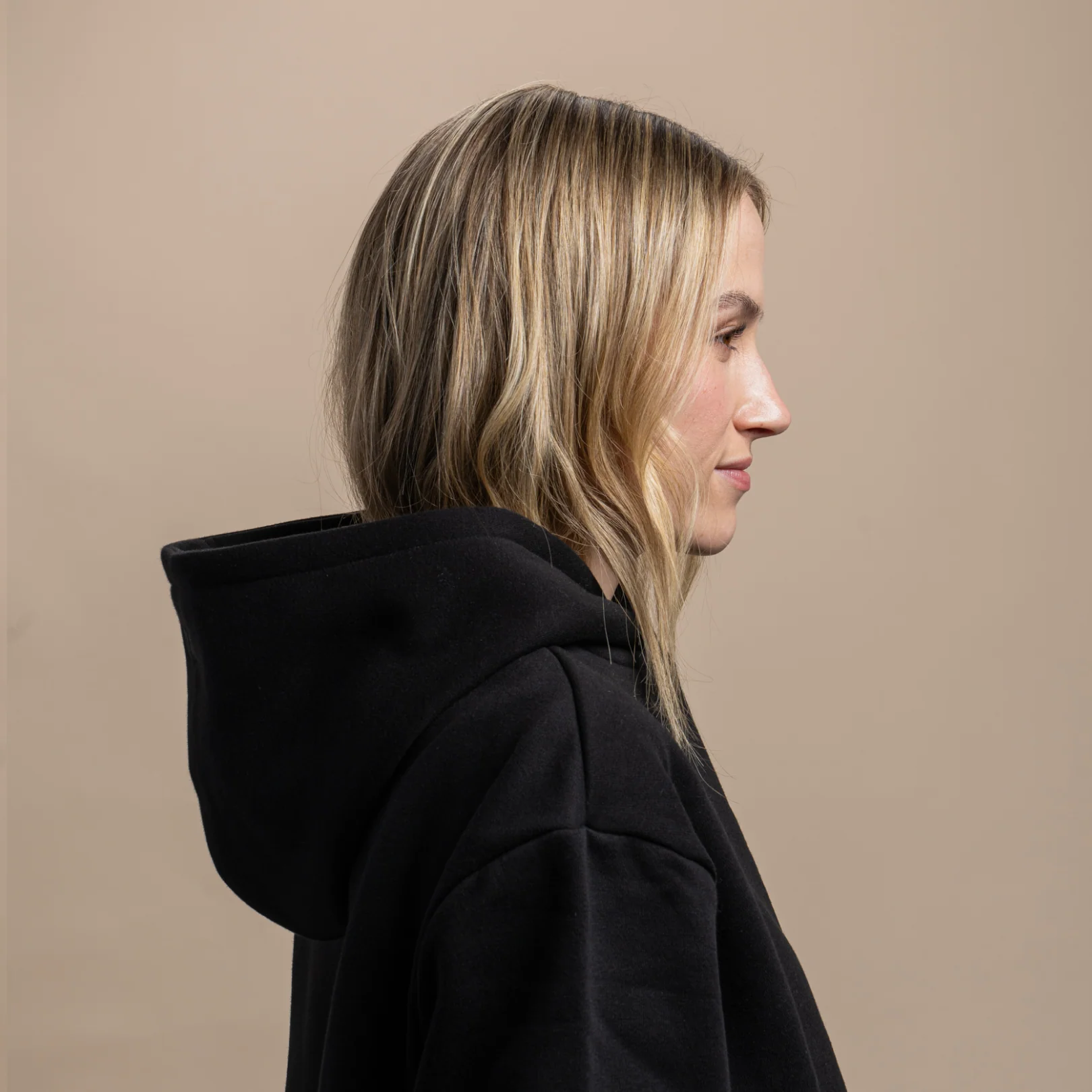 Trtl Women's Travel Hoodie - Image 12