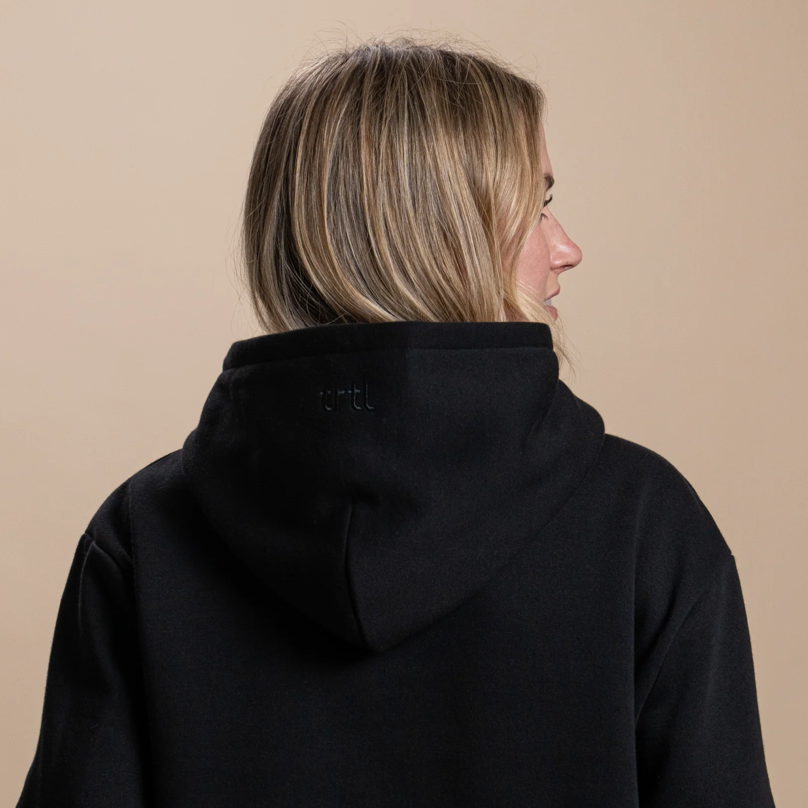 Trtl Women's Travel Hoodie - Image 18